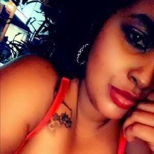 Meet your Posher, Eva